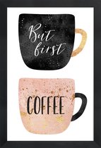 JUNIQE - Poster in houten lijst But First, Coffee -20x30 /Roze & Wit