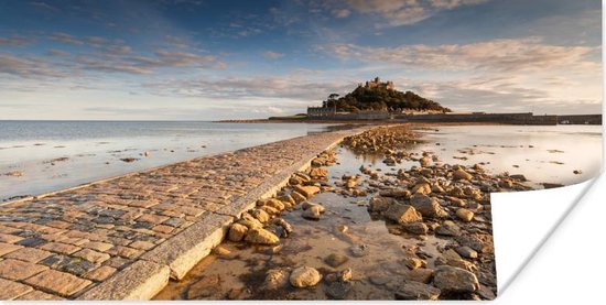 Poster Een pad met gesteentes loopt naar een eiland van Cornwall - 120x60 cm