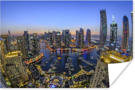 Poster De skyline van de Dubai Marina in de schemering - 60x40 cm | bol