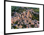 Fotolijst incl. Poster - Zonsopgang over de Toscaanse ommuurde stad in Italië - 90x60 cm - Posterlijst