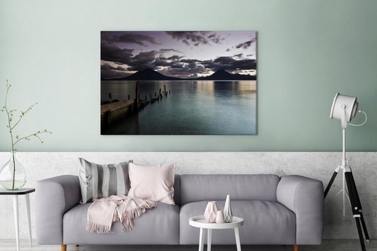 Coucher de soleil sur le lac Atitlán à Panajachel près du Guatemala Toile 180x120 cm - Tirage photo sur Toile (Décoration murale salon / chambre) XXL / Groot format!