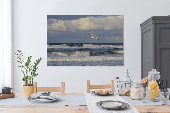 Seagull over the Baltic Sea canvas 120x80 cm - Tirage photo sur toile (Décoration murale salon / chambre) / Mer et plage