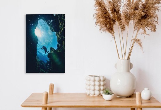 Plongeur dans une grotte marine 20x30 cm - petit - Tirage photo sur toile (Décoration murale salon / chambre) / Mer et plage