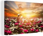 Pêcheur natif de Thaïlande dans un champ de lotus 120x80 cm - Tirage photo sur toile (Décoration murale salon / chambre) / Peintures sur toile nature