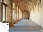 Tuinschilderij Klooster - Spanje - Boog - Architectuur - 80x60 cm - Tuinposter - Tuindoek - Buitenposter