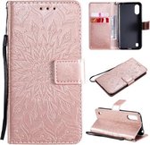 Voor Samsung Galaxy A01 (Amerikaanse versie) Geperst afdrukken Zonnebloempatroon Horizontale flip PU lederen tas met houder & kaartsleuven & portemonnee & lanyard (roségoud)
