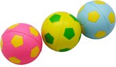 Mixballen - 6.3 cm soft foam - 3 kleuren in net met headercard, kleur blauw-roze-geel met voetbalprint