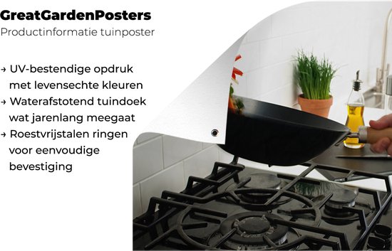 Homme cuisine avec un wok affiche de jardin 60x40 cm - petit - Tissu de jardin / Toile d'extérieur / Peintures pour l'extérieur (décoration de jardin)