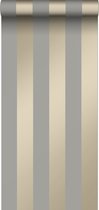 Origin behang strepen taupe en glanzend brons - 326112 - 53 cm x 10,05 m