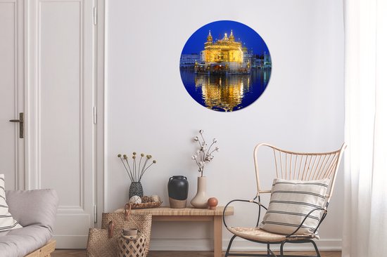 WallCircle - Wandcirkel ⌀ 60 - Verlichte Harmandir Sahib Tempel in de avond - Ronde schilderijen woonkamer - Wandbord rond - Muurdecoratie cirkel - Kamer decoratie binnen - Wanddecoratie muurcirkel - Woonaccessoires