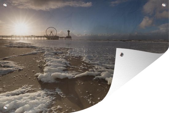 Tuinposters buiten Schuim op het strand van Scheveningen met de pier op de achtergrond - 90x60 cm - Tuindoek - Buitenposter