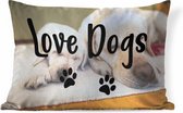Sierkussen - Honden Quote 'love Dogs' Op Een Achtergrond Met Twee Slapende Labradors