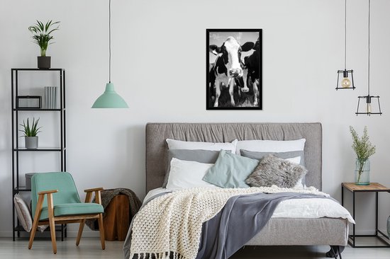 Photo encadrée - Troupeau de vaches dans un pâturage cadre photo noir sans passe-partout 40x60 cm - Affiche encadrée (Décoration murale salon / chambre)