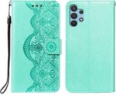 Voor Samsung Galaxy A32 4G Flower Vine Embossing Pattern Horizontale Flip Leather Case met Card Slot & Holder & Wallet & Lanyard (Green)