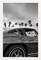 JUNIQE - Poster met houten lijst Californië Corvette auto -13x18