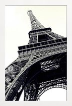 JUNIQE - Poster in houten lijst Tour Eiffel -40x60 /Grijs & Wit