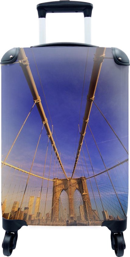 salami Maak leven Boer Koffer - De kabels van de Amerikaanse Brooklyn Bridge blauwe hemel - Past  binnen... | bol.com