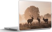 Laptop sticker - 15.6 inch - Herten - Mist - Bos - 36x27,5cm - Laptopstickers - Laptop skin - Cover