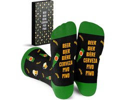 Malinsi® Grappige Sokken Bier - Leuke Huissokken Heren - Gekke Cadeaus Drank - Cadeautjes Volwassenen - Funny Socks - Vrolijke Geschenkset met Tekst en Print - Cadeau voor Mannen Papa Vader - Vaderdag Geschenk Kados - Vaderdagcadeau Verjaardag