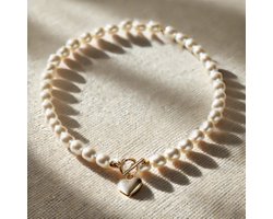 Xuternity® Luminous Love - Aurora Pearl Serie - Elegant Parelketting met gouden hartje- zoetewater parels - goud ketting - Parelcollier - parel ketting - sieraden - Bijoux - cadeau - cadeau haar - Valentijnscadeaus - valentijn ketting
