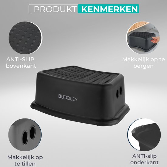 Zwart BUDDLEY opstapje getoond met vier kenmerken: antislip bovenzijde, makkelijk op te bergen, makkelijk op te tillen en antislip onderzijde.
