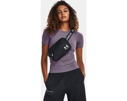 foto van Under Armour Essential Crossbody Heuptas-DDAABA20-46D7-4E63-8C88-EE89F03BFAF9