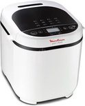 Witte broodbakmachine met zwart bedieningspaneel en display. Merk: Moulinex.
