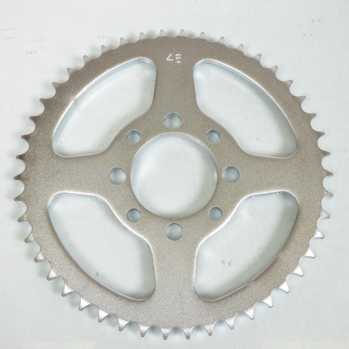 Couronne de transmission Sifam pour Moto Suzuki 80 TS ER 1981 à 1983 46 dents pas 428 Neuf