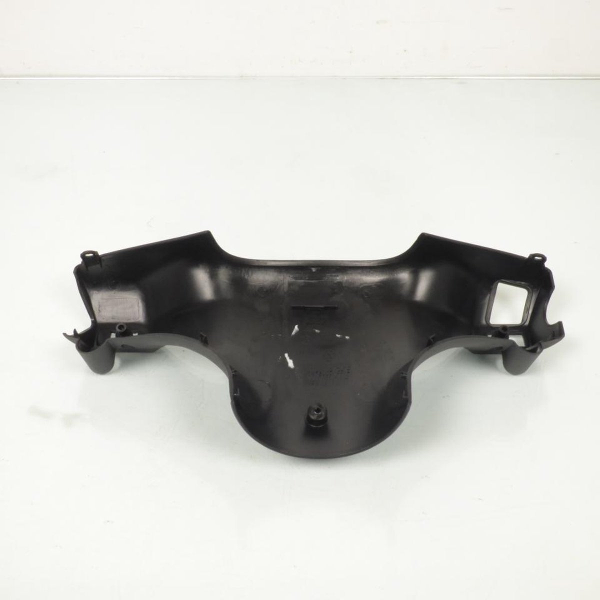 Couvre guidon origine pour Scooter Piaggio 50 ZIP 2T AC 2009 à 2015 581323000C / 581323 Neuf