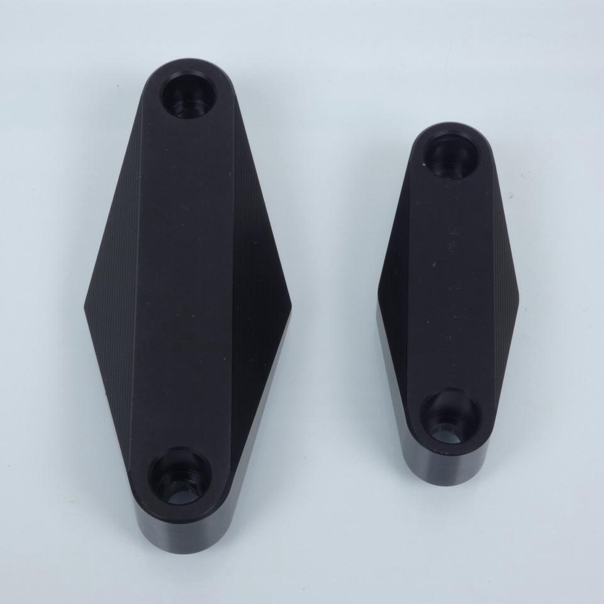 Protection carter sliders de rechange Mad pour moto Yamaha 900 MT-09 2015 à 2016 Noir