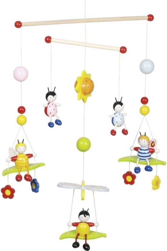Houten mobiel met figuren van bijen en lieveheersbeestjes, zonnetje en libel. Kleuren: geel, rood, blauw, groen.
