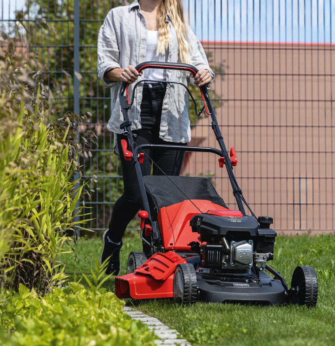 Scheppach Grasmaaier Benzine MS161-46 - Zelfrijdend - Mulchfunctie - 46cm maaibreedte - 4-takt - 150cc - 3,5pk - Voor tuinen tot 1000m² - met 55L opvangbak – foto 8