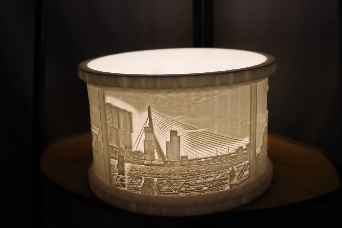 4 foto's uit Rotterdam Lithophane (verlichte foto) rond inclusief verlichting