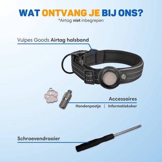 Een zwarte hondenhalsband met reflecterende strepen, een gesp en een houder voor een AirTag. Inclusief een pootafdrukbedel, een informatiecilinder en een schroevendraaier.