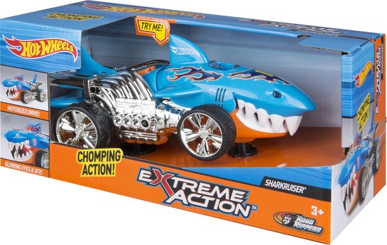 hot wheels extreme sharkcruiser