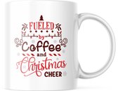 Kerst Mok met tekst: Fueled By Coffee And Christmas Cheer | Kerst Decoratie | Kerst Versiering | Grappige Cadeaus | Koffiemok | Koffiebeker | Theemok | Theebeker