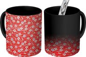 Magische Mok - Foto op Warmte Mok - Een rood met witte bloemdessin - 350 ML