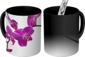 Magische Mok - Foto op Warmte Mok - Orchidee tegen witte achtergrond - 350 ML