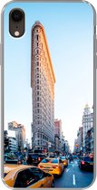 Geschikt voor iPhone XR hoesje - Druk verkeer rondom de Flatiron Building - Siliconen Telefoonhoesje