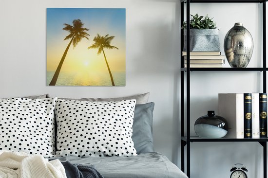 Canvas schilderij 50x50 cm - Wanddecoratie Strand - Zonsondergang - Palmbomen - Muurdecoratie woonkamer - Slaapkamer decoratie - Kamer accessoires - Schilderijen op canvas