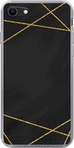 Geschikt voor iPhone 8 hoesje - Geometrisch patroon van gouden lijnen op een zwarte achtergrond - Siliconen Telefoonhoesje
