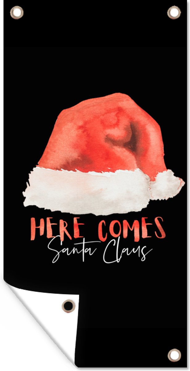 Moderne kerstwanddecoratie voor buiten met Kerstman illustratie en quote "Here comes Santa Claus", afmeting 80x160 cm.