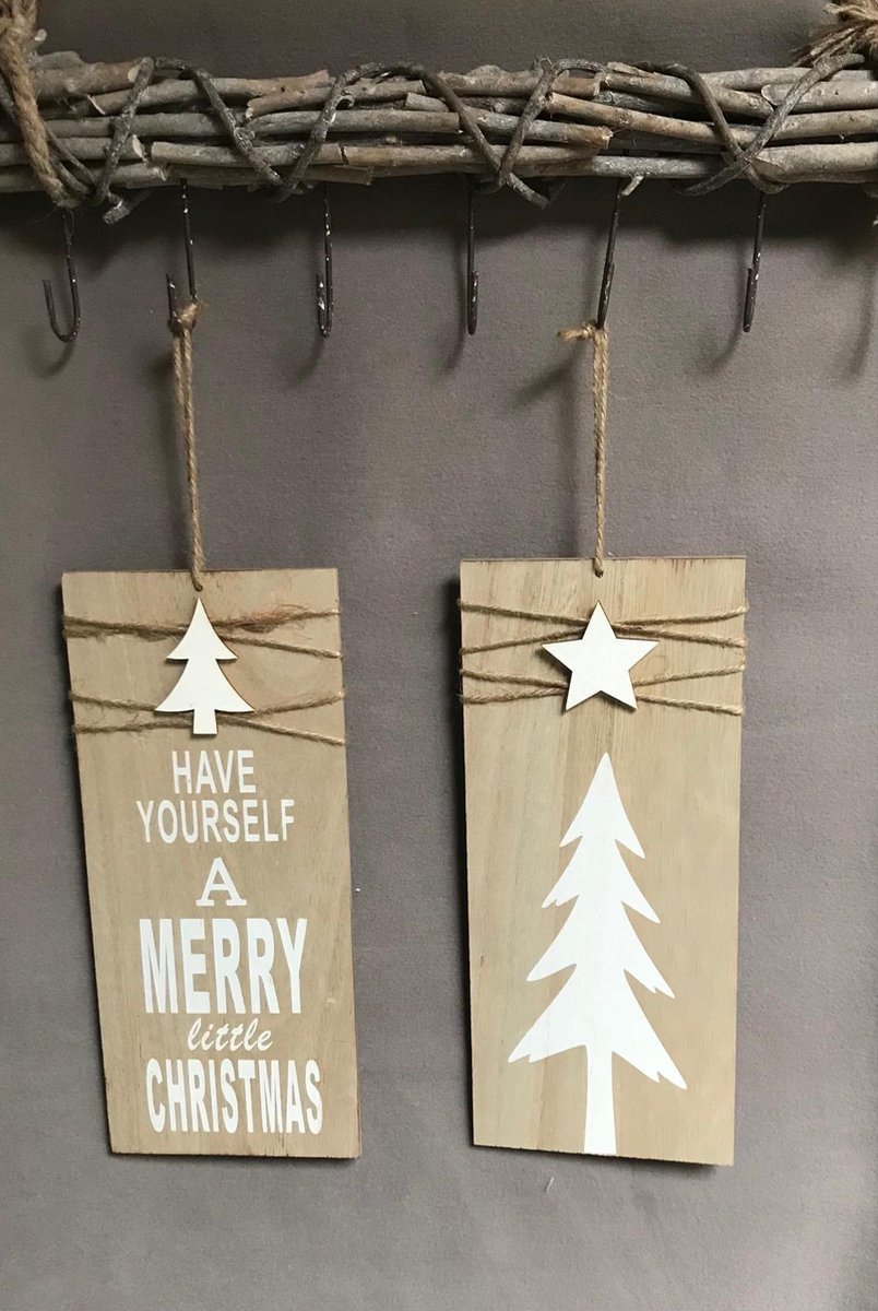 HOUTEN KERSTHANGER PEGGS MET TEKST 31 X 13 X 0,5 CM.