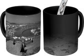 Magische Mok - Foto op Warmte Mok - Een panoramische foto van Sint Maaarten - zwart wit - 350 ML