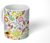 Mok - Een bloemdessin tekening met vogels - 350 ML - Beker