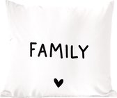 Sierkussens - Kussentjes Woonkamer - 60x60 cm - Engelse quote "Family" tegen een witte achtergrond