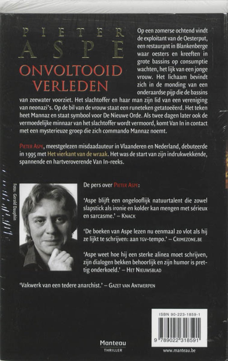 Achterkant van het boek 'Onvoltooid verleden' met foto van de auteur en tekst.
