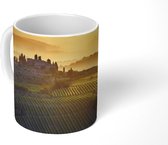 Mok - Akkers in Toscane bij San Gimignano tijdens de zonsopkomst - 350 ML - Beker
