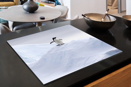 KitchenYeah® Inductie beschermer 78x78 cm - Pinguïn - IJs - Winter - Kookplaataccessoires - Afdekplaat voor kookplaat - Inductiebeschermer - Inductiemat - Inductieplaat mat