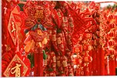 Acrylglas - Kraam Vol Rode Chinese Versieringen - 60x40 cm Foto op Acrylglas (Met Ophangsysteem)
